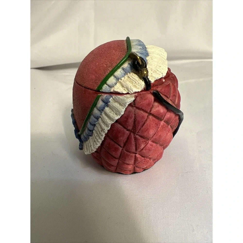1997 Willow Hall Ceramic Jewelry Trinket Box Samantha